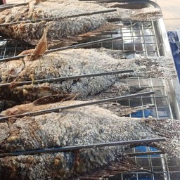 ร้านลุงดำเมี่ยงปลาเผา