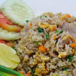 ข้าวผัดหมูนุ่ม