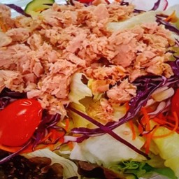 สลัดทูน่า