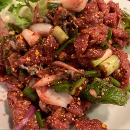 ก้อยเนื้อขม