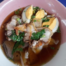 ก๋วยเตี๋ยวก๋วยจั๊บเจ้ตุ๋ย