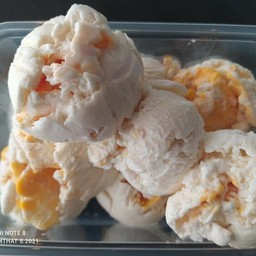 ไอศกรีมกะทิสดไข่แข็ง 500 กรัม