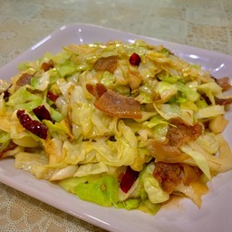 ผัดกะหล่ำปลี 肉炒高丽菜