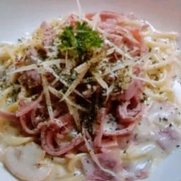 สปาเก็ตตี้แฮมเห็ด