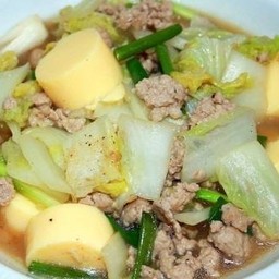 ผัดผักกาดขาวเต้าหู้หมูสับ