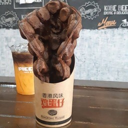 Chocolate bubble waffle