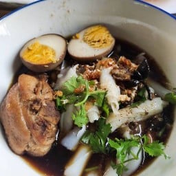 ก๋วยจั๊บป้าไม ฮาลาล
