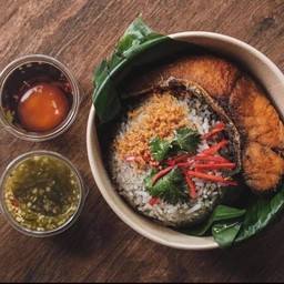 Seafood Lover ข้าวผัดนำ้ปลา + ปลากระพงไร้ก้าง+ ไข่ดองน้ำปลา+น้ำจิ้มซีฟู๊ด+ซุปประจำวัน