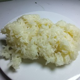 ข้าวเหนียว 100 กรัม