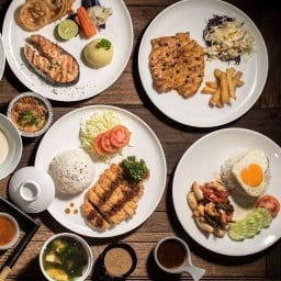 สเต็กจ้าวเหรียญทอง