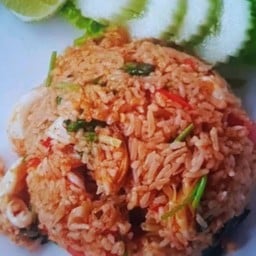 ข้าวผัดต้มยำทะเล