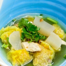 เกี๊ยวหมู (น้ำใส)