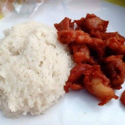 แก้วเสนาลูกชิ้นปิ้ง