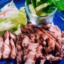 หมูย่างจิ้มแจ่ว