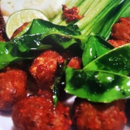 ลาบหมูทอด