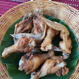ปีกไก่ทอด