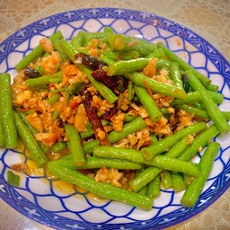 ผัดถั่วฝักยาว 肉末炒豆角