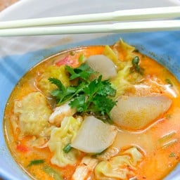 เกี๊ยวหมู (ต้มยำ)