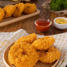 เฟรนฟราย  ของทอด เเละอาหารแช่เเข็ง ร้านลาเต้ ทวีทอง 5 ซ.2 .