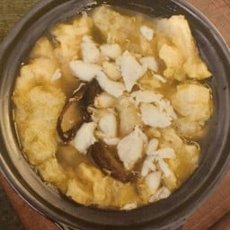 กระเพาะปลาน้ำแดงเนื้อปู