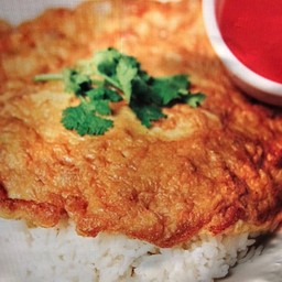 ข้าว+ไข่เจียวปรุงรสไม่ใส่เครื่อง 3 ฟอง