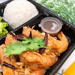 ข้าวหน้ากุ้งทอดซอสมะขาม