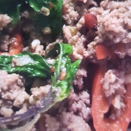 ผัดกะเพราเนื้อโคขุน