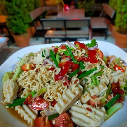 ยำมาม่า