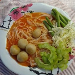 ขนมจีนน้ำยา ลูกทุ่งอุบลฯ @ตลาดเลิศนิมิตร กันตนา