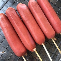 ใส้กรอกไก่หนังกรอบรมนวัน