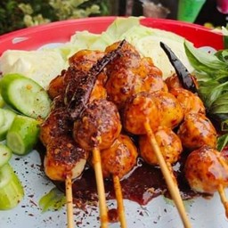 ลูกชิ้นหมาล่ายืนกิน ติดนม