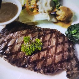 สเต็กเนื้อสันนอกออสเตรเลีย