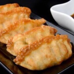 ปังปัง เกี๊ยวซ่า บัวนครินทร์