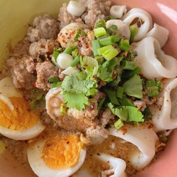 ก๋วยเตี๋ยวต้มยำหมู+ทะเล