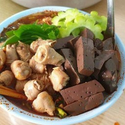 ก๋วยเตี๋ยวไก่ ม่ะล่ะ