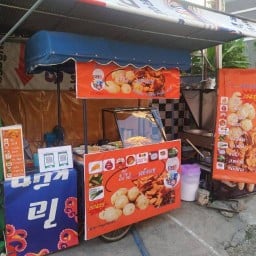 มันอินเตอร์-เจ็ดยอด สาขาเจ็ดยอดพลาซ่า-หน้าเจ.ซี.ฮิลล์ เพลส