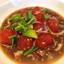 ยำนัวไข่แดงเค็ม ใส่น้ำปลาร้า