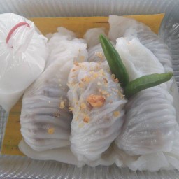 ข้าวเกรียบปากหม้อ หลังปั้ม esso