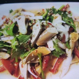 ยำไส้กรอกปลา