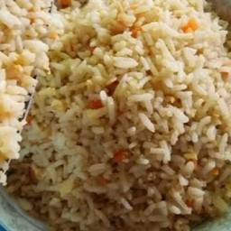 ข้าวผัดกระเทียม