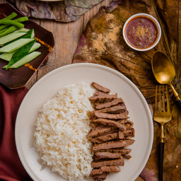 ข้าวหน้าเนื้อย่าง