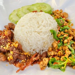 กะเพราพี่กับน้อง