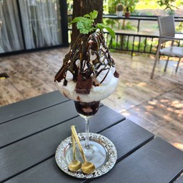 Golden Choc Bingsu