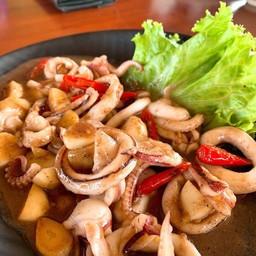 หมึกผัดกะปิ