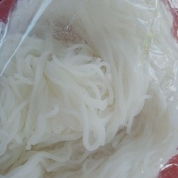 ขนมจีีีนถุง