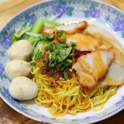 ก๋วยเตี๋ยวต้มยำแห้ง