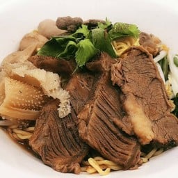 จายปอย ก๋วยเตี๋ยวเนื้อตุ๋น-หมูตุ๋น
