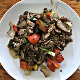 เนื้อผัดพริกไทยดำ (New!!!) ราดข้าว