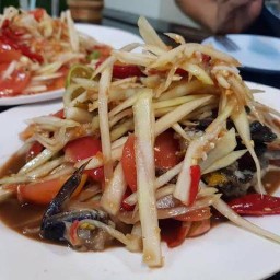 อาหารตามสั่ง & อิสานแซ่บ ร้านพี่อ้วน