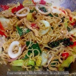 มาม่าผัดขี้เมาทะเล